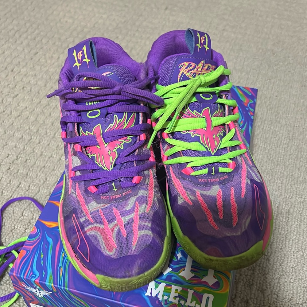 Youth Puma basketball shoes